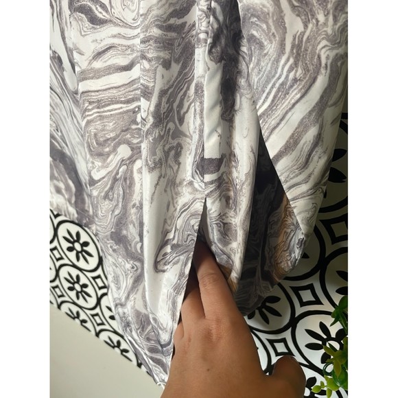 Marble grey rain / windbreaker pullover. size large. - Picture 3 of 7